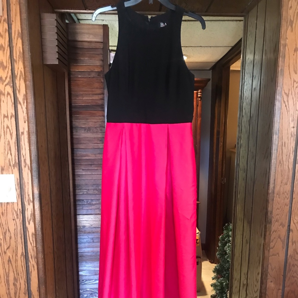 Beautiful ( and comfortable) formal gown!